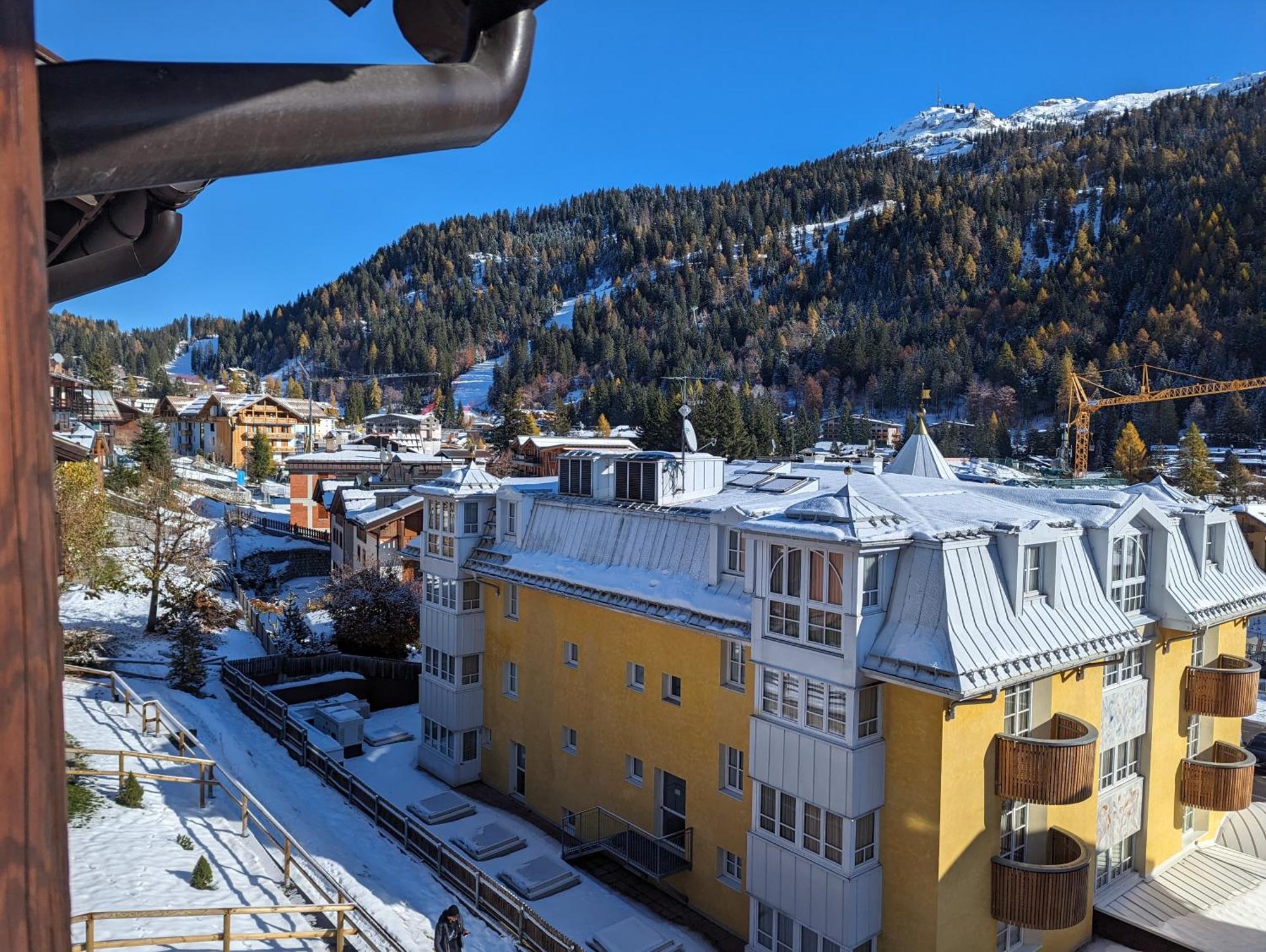 Casa Campiglio Centro Piano Alto Con Vista Madonna di Campiglio Exterior foto